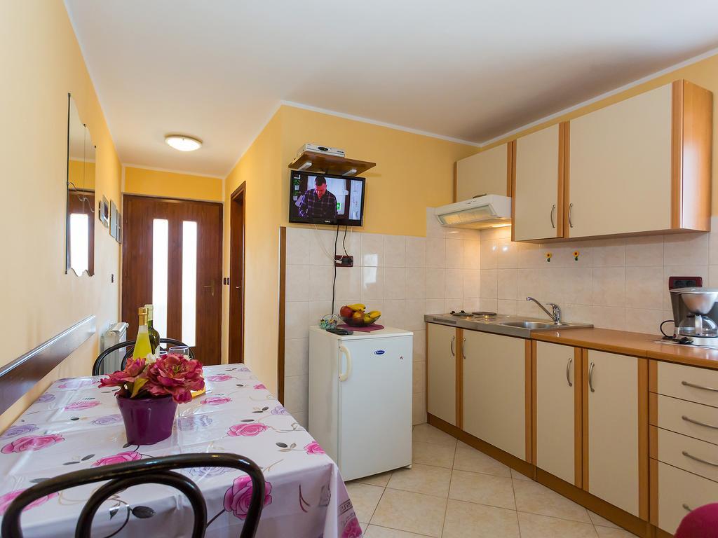 Apartments Davorka Porec Exterior photo