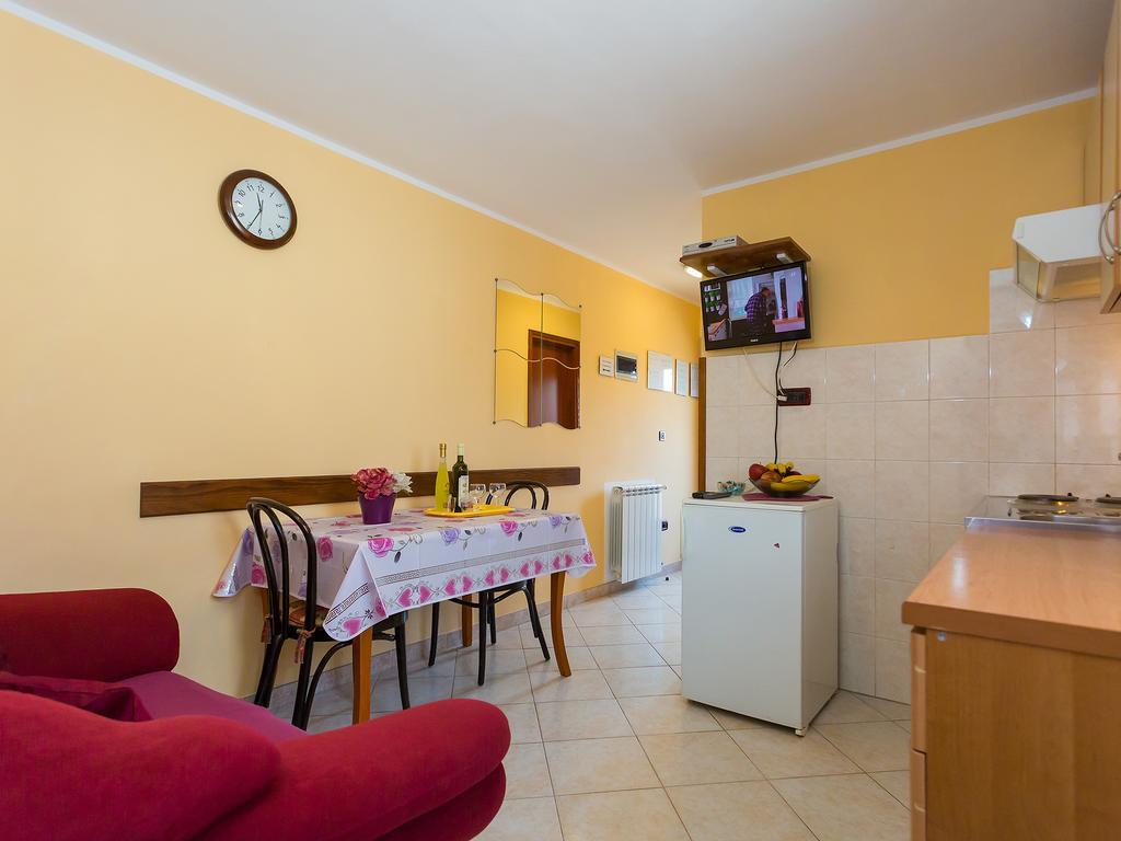 Apartments Davorka Porec Exterior photo