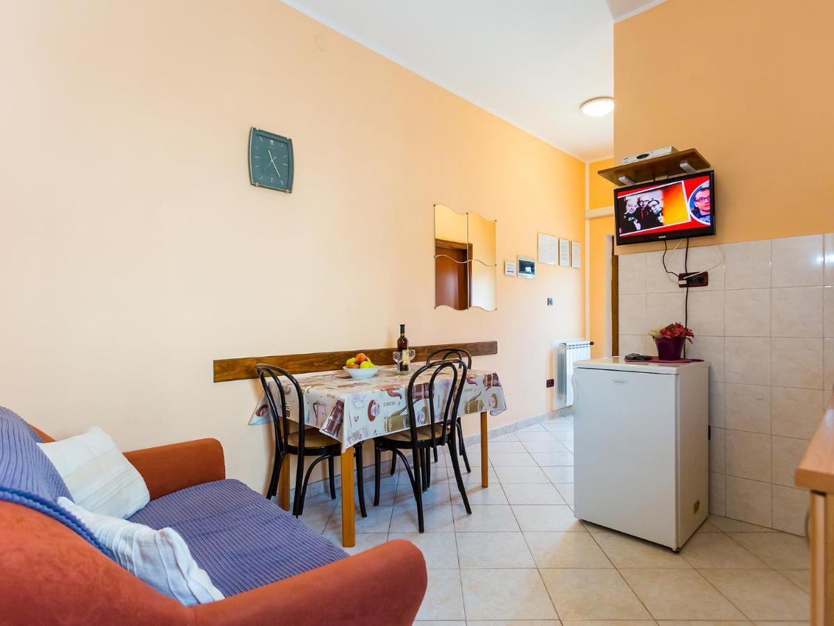 Apartments Davorka Porec Exterior photo